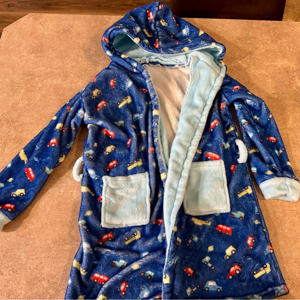 Kids Cozy Blue Hooded Robe with Car Print, Size 6/7